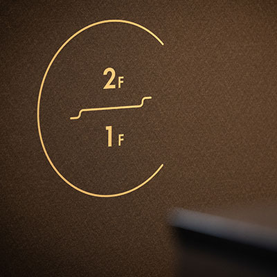 ホテル八ツ 館内階段イメージ画像